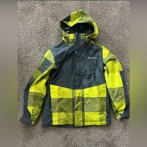 Columbia Boys jackets size L
